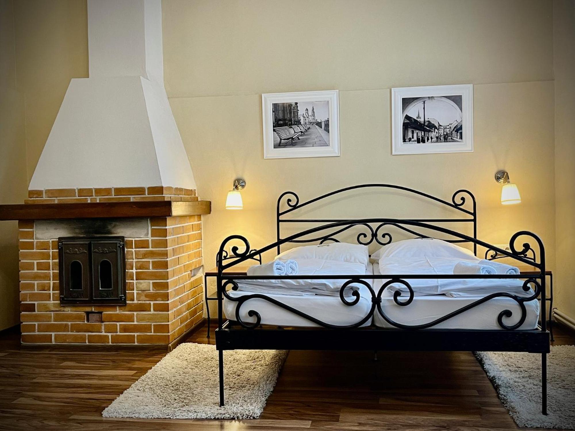 Antonio Old Town Residence プレショフ エクステリア 写真